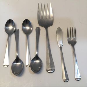 7 Oxford Hall SAGAMORE Stainless Flatware 4 Teaspoons Serving Forks Butter Knife
